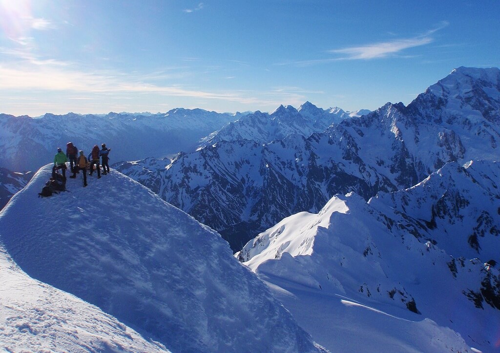 Durable Mountaineering Watches